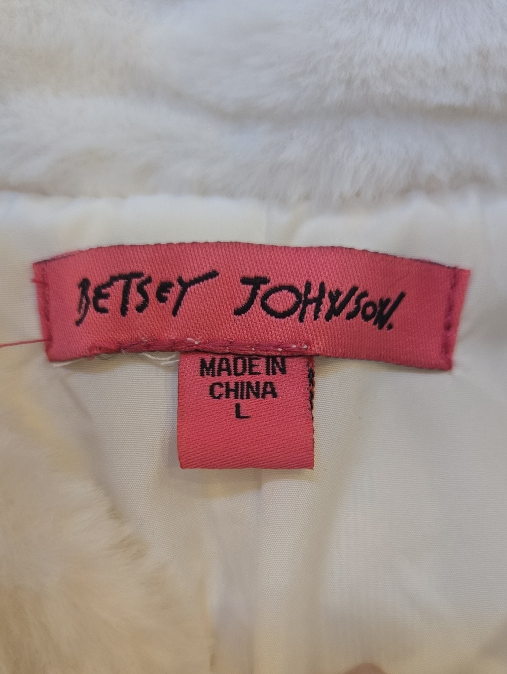 Betsey Johnson Creamy Ivory Faux Fur Cropped Jacket - Picture 2 of 10